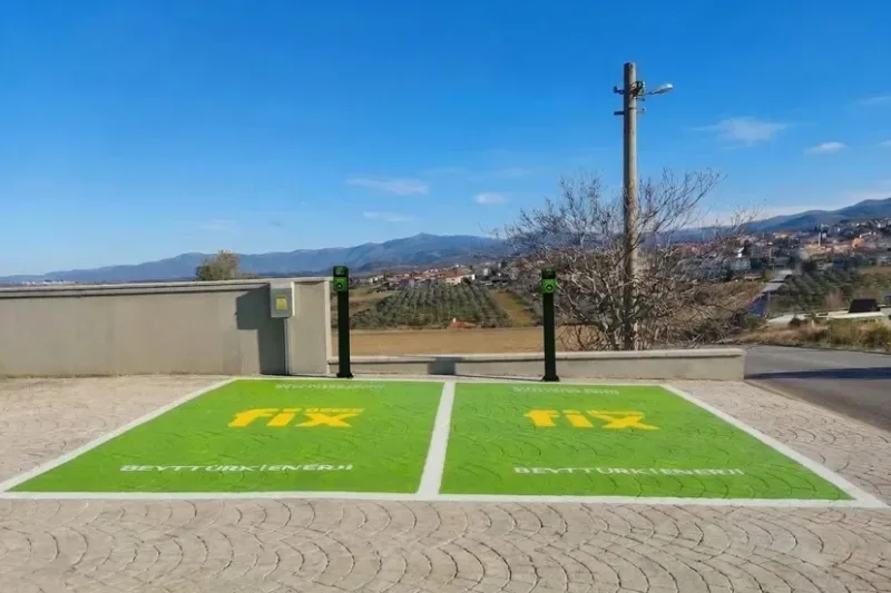 Beyttürk Holding Ofis – Fix Charge Elektrikli Araç Şarj İstasyonu