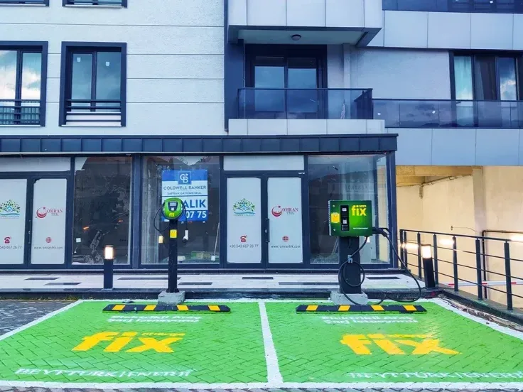 Çınarcık Cennet Sitesi – Fix Charge Elektrikli Araç Şarj İstasyonu